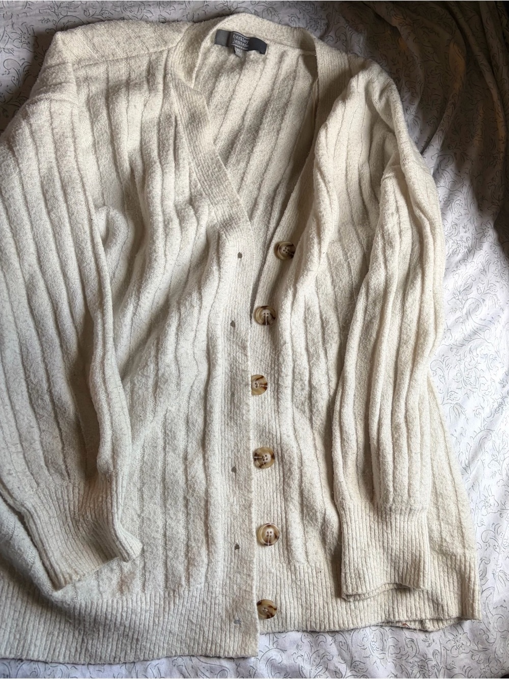 Women's Cream Ribbed Button-Front Cardigan Sweater
